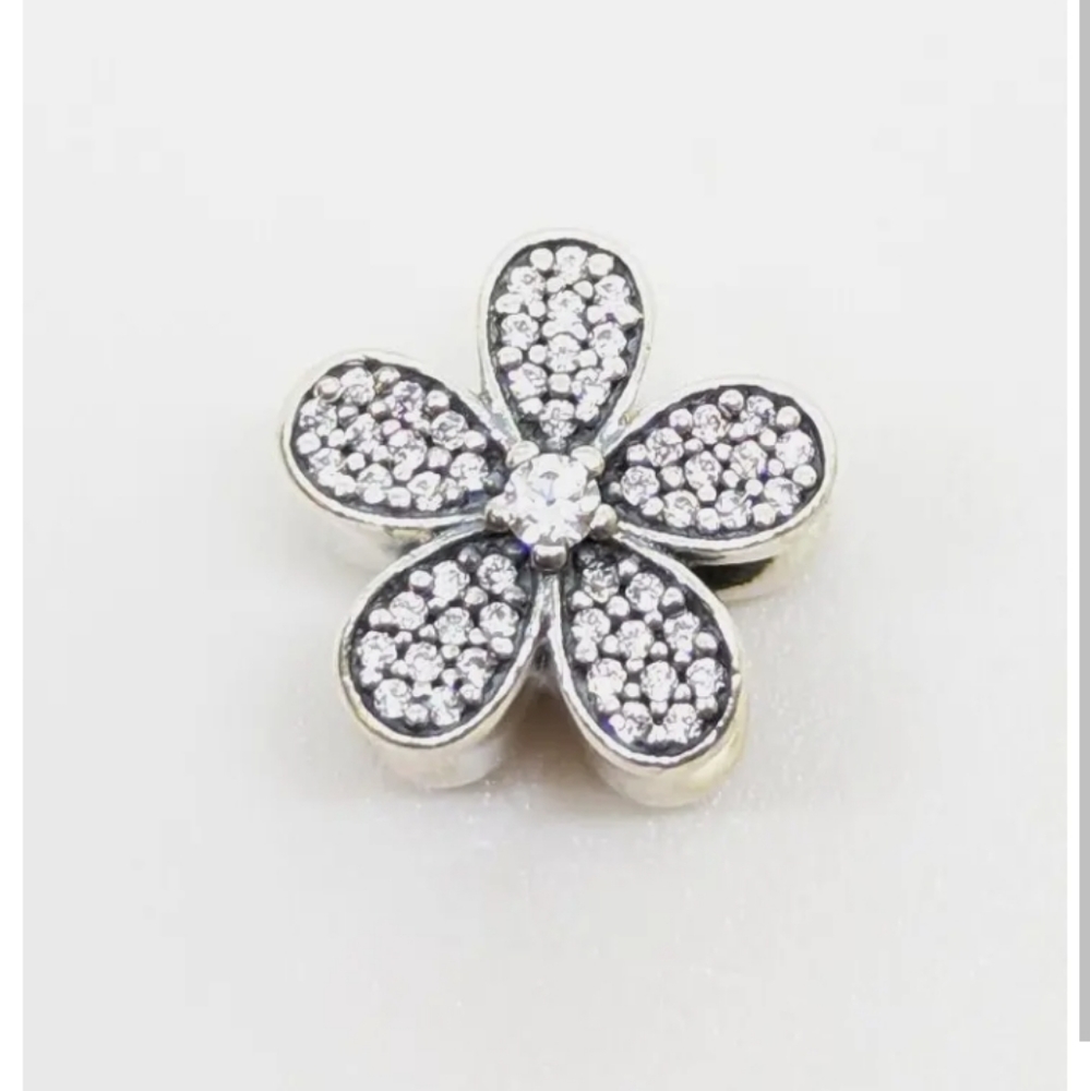 New, In Box, Pandora Daisy Charm